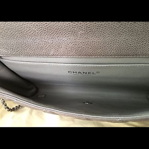 Channel Timeless Bag - Picture 2 of 7